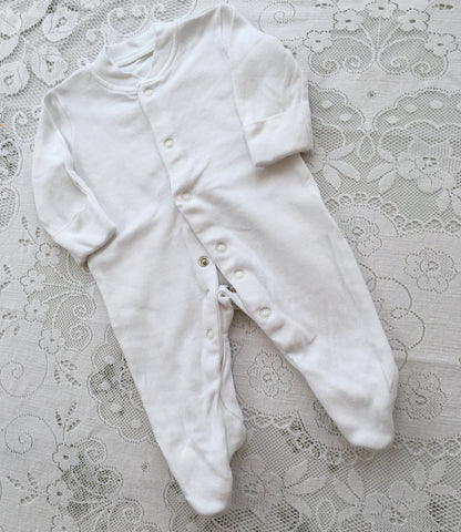 Tiny baby Sleepsuit - Love PreLoved