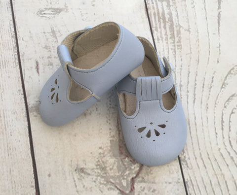 Size 2 Traditional Pram Shoes