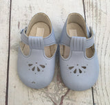 Size 2 Traditional Pram Shoes