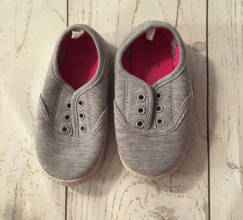 Size 6 Grey Plimsoles