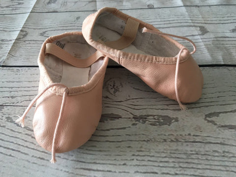 Size 9C ballet slippers pink