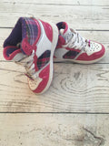 US 6 High Top Trainers