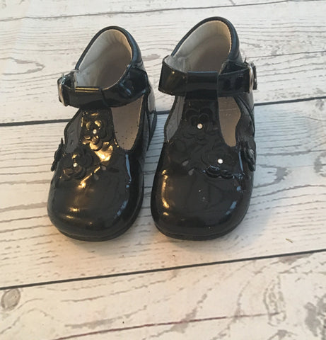 Eur 21 Black Patent Boutique Shoe