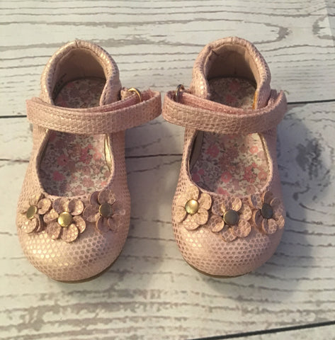 Size 4 Pink Shoes